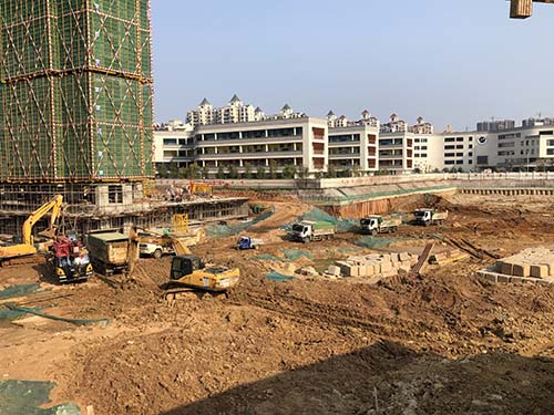 中國安能第二工程局湖畔學(xué)苑項(xiàng)目部“戰(zhàn)疫情，抓復(fù)工”