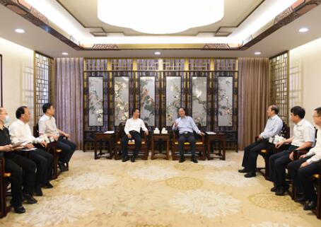 毛偉明、辛保安會(huì)見(jiàn)甘肅省長(zhǎng)唐仁健