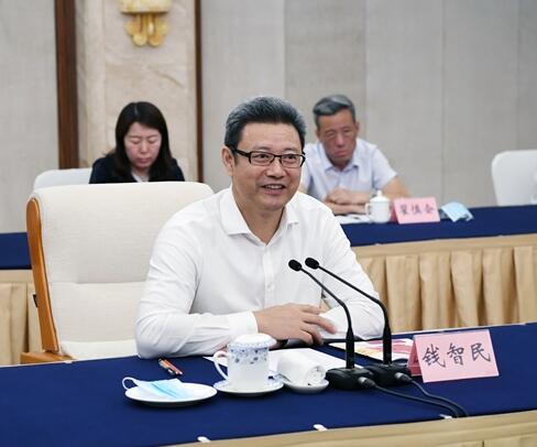 國家電投黨組書記、董事長錢智民拜會重慶市委副書記、市長唐良智
