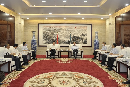國(guó)家電網(wǎng)有限公司總經(jīng)理、黨組副書記辛保安會(huì)見(jiàn)甘肅省政協(xié)副主席、慶陽(yáng)市委書記贠建民