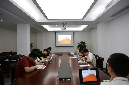 國(guó)網(wǎng)寧波奉化區(qū)供電：扣好從業(yè)“第一粒紐扣”，開(kāi)啟新員工廉潔守護(hù)