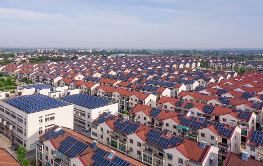 【兩會(huì)】南存輝委員：建議戶用光伏電力納入綠電、綠證、碳排放權(quán)交易市場(chǎng)