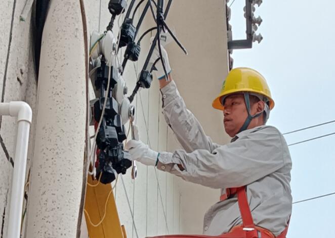 國(guó)網(wǎng)瀘溪縣供電公司圓滿(mǎn)完成國(guó)慶保電任務(wù)