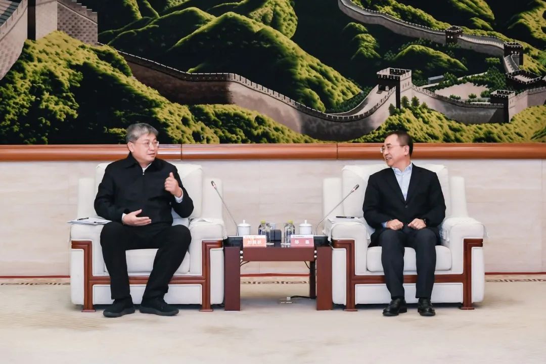 國家能源集團(tuán)黨組書記、董事長劉國躍與中國大唐主要領(lǐng)導(dǎo)會談