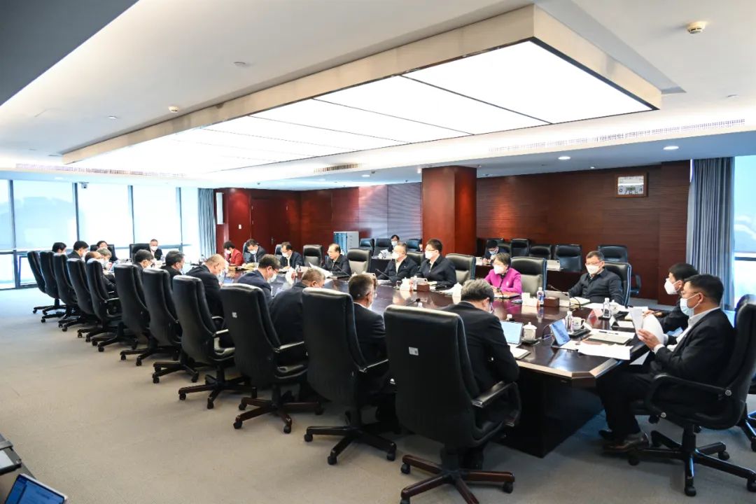 中國華電黨組傳達學(xué)習習近平總書記重要講話精神和中央有關(guān)會議精神