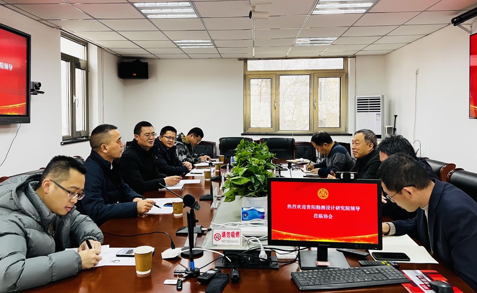 中國電力規(guī)劃設計協(xié)會李愛民與中國電建貴陽院、國網江蘇電力設計咨詢公司領導座談交流