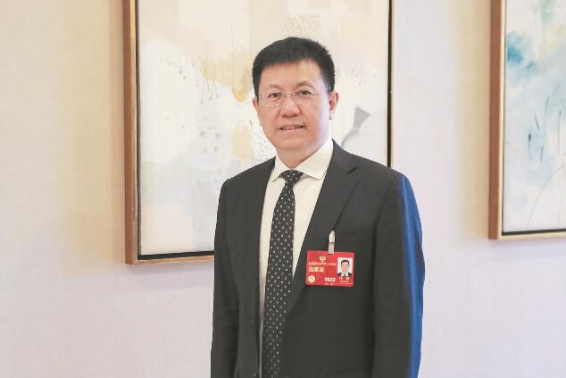 【兩會(huì)好聲音】全國(guó)政協(xié)委員冷?。和茝V應(yīng)用新一代充電技術(shù) 服務(wù)電動(dòng)汽車產(chǎn)業(yè)高質(zhì)量發(fā)展