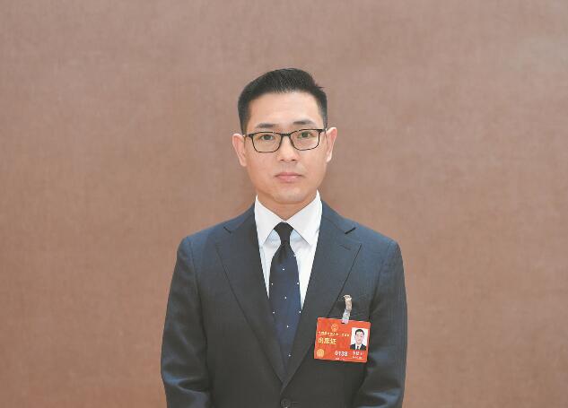 推動清潔能源發(fā)展 促進綠色低碳轉(zhuǎn)型——訪全國人大代表、河北寶信物流有限公司總經(jīng)理李建衛(wèi)