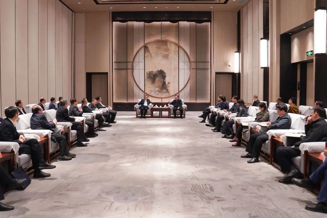 華能集團(tuán)黨組書記、董事長(zhǎng)溫樞剛拜會(huì)雄安新區(qū)黨工委書記、管委會(huì)主任張國(guó)華
