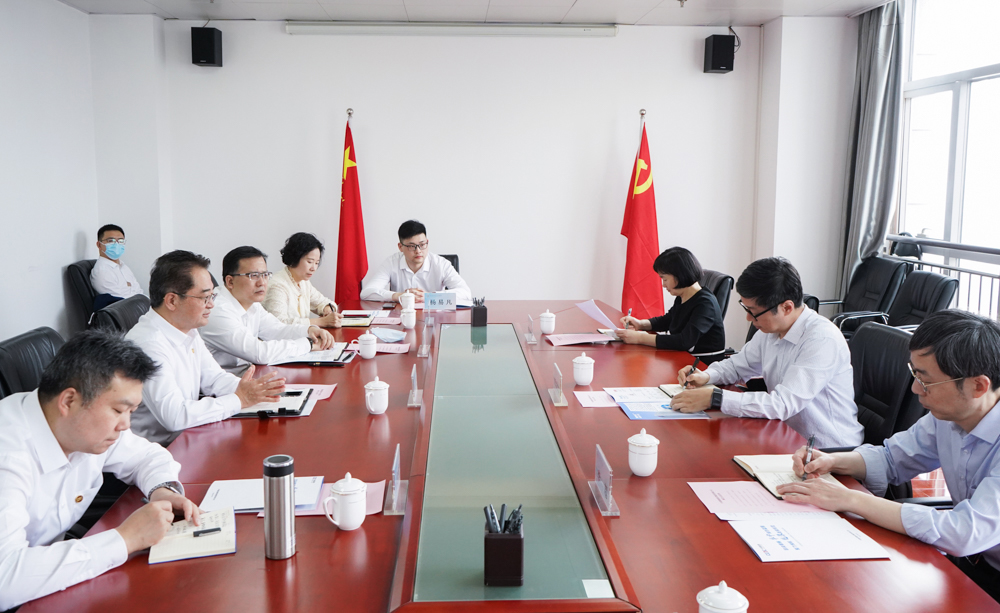 中國能建黨委常委、副總經(jīng)理吳云與國家能源局華中監(jiān)管局黨組書記、局長任育之會談