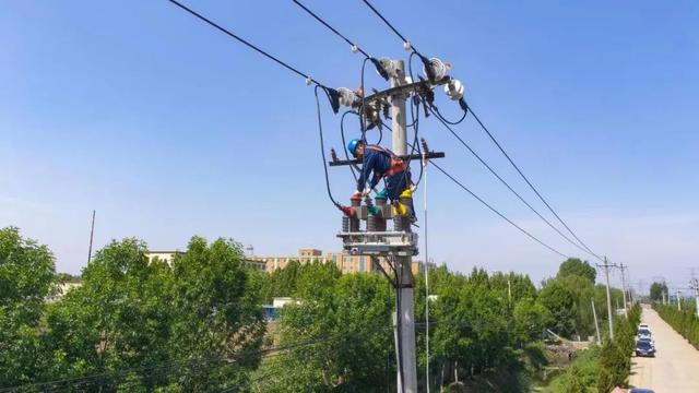 國網(wǎng)安陽供電公司一次綜合檢修力?！?年0跳”