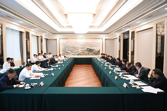 華能集團(tuán)溫樞剛、鄧建玲拜會遼寧省委書記郝鵬