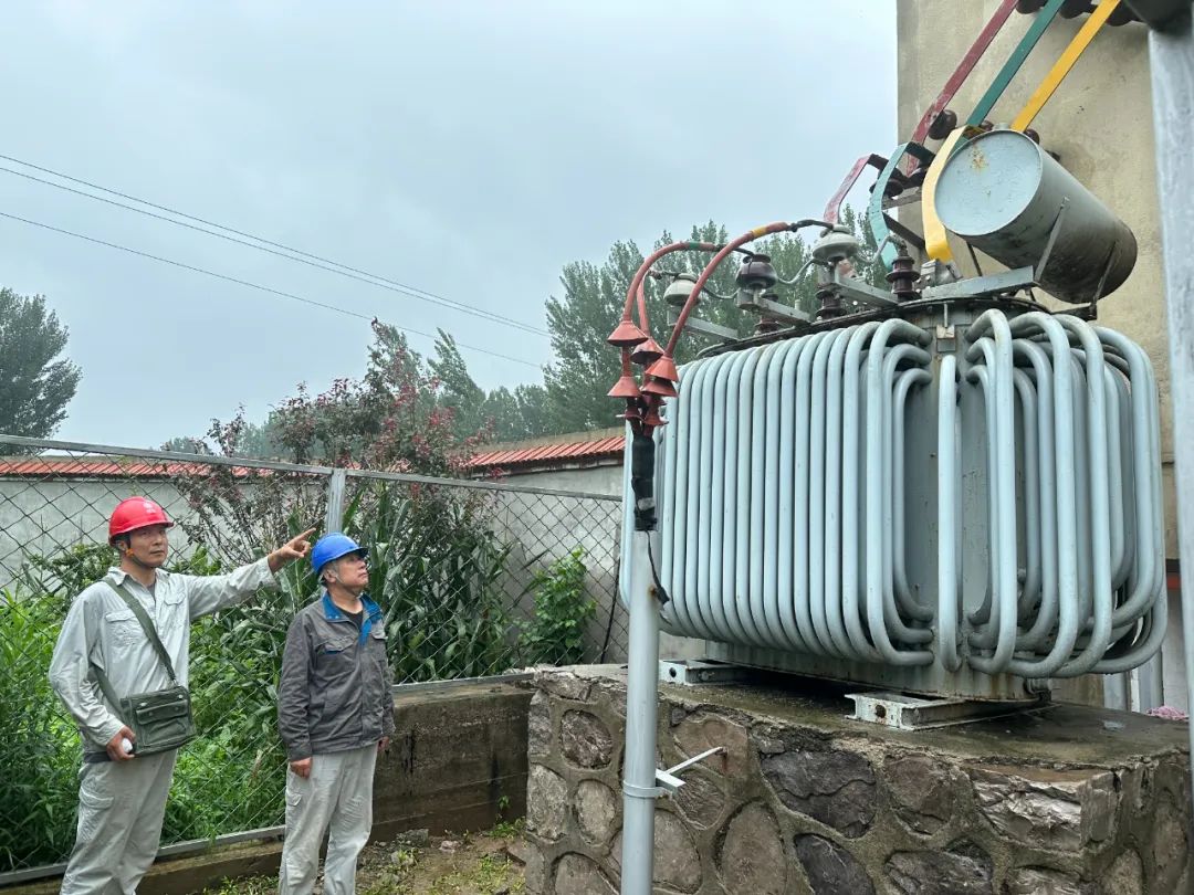 國網(wǎng)玉田縣供電公司：迎戰(zhàn)“杜蘇芮”，筑牢供電保障“堤壩”