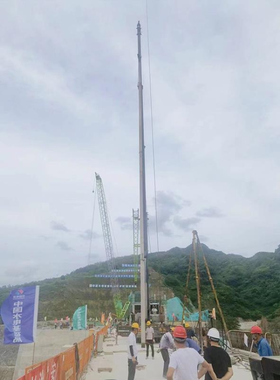 國內(nèi)第三！鳳山水庫大壩成功取出25.3米碾壓混凝土完整芯樣