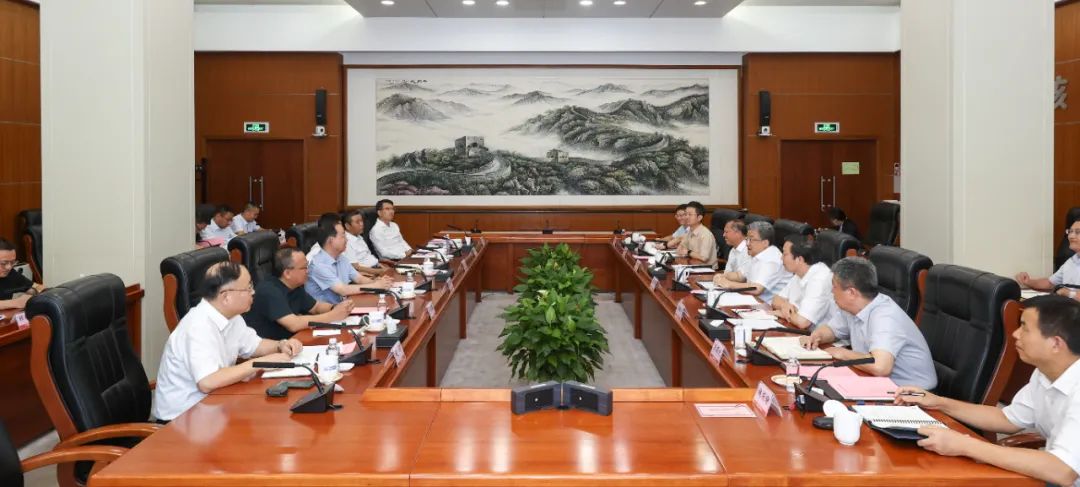 中核集團(tuán)黨組書記、董事長余劍鋒會(huì)見北京市通州區(qū)委書記孟景偉