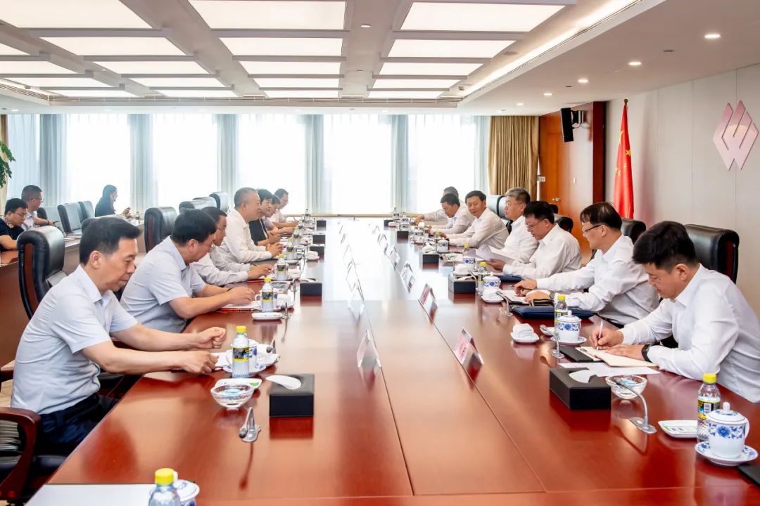 國家能源集團黨組書記、董事長劉國躍會見包頭市委副書記、市長張銳