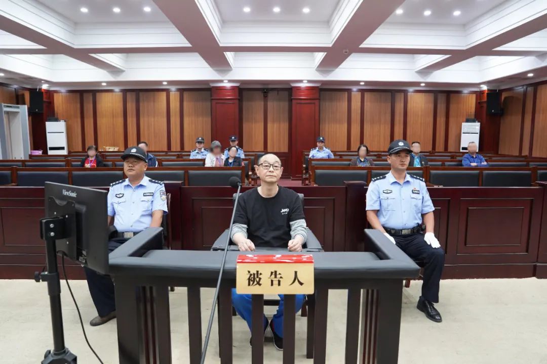 貴州電網(wǎng)有限責(zé)任公司原黨委委員、工會主席張帆受賄案一審宣判