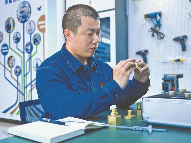 何龍：扎根北疆9年，他找到了自己的位置