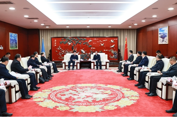 江毅會見內(nèi)蒙古自治區(qū)黨委常委、常務(wù)副主席黃志強(qiáng)