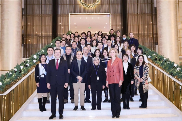 愛旭持續(xù)發(fā)力中歐新能源市場(chǎng)，為零碳未來注入更多活力