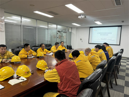 華潤電力南京公司黨委委員、副總經(jīng)理陳超虎參加一期戊值安全聯(lián)系日暨安全蹲點活動
