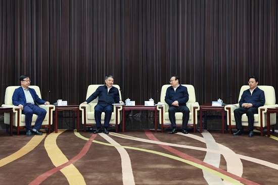 華能集團(tuán)董事長(zhǎng)溫樞剛、總經(jīng)理鄧建玲會(huì)見(jiàn)寧夏回族自治區(qū)黨委書(shū)記梁言順主席張雨浦