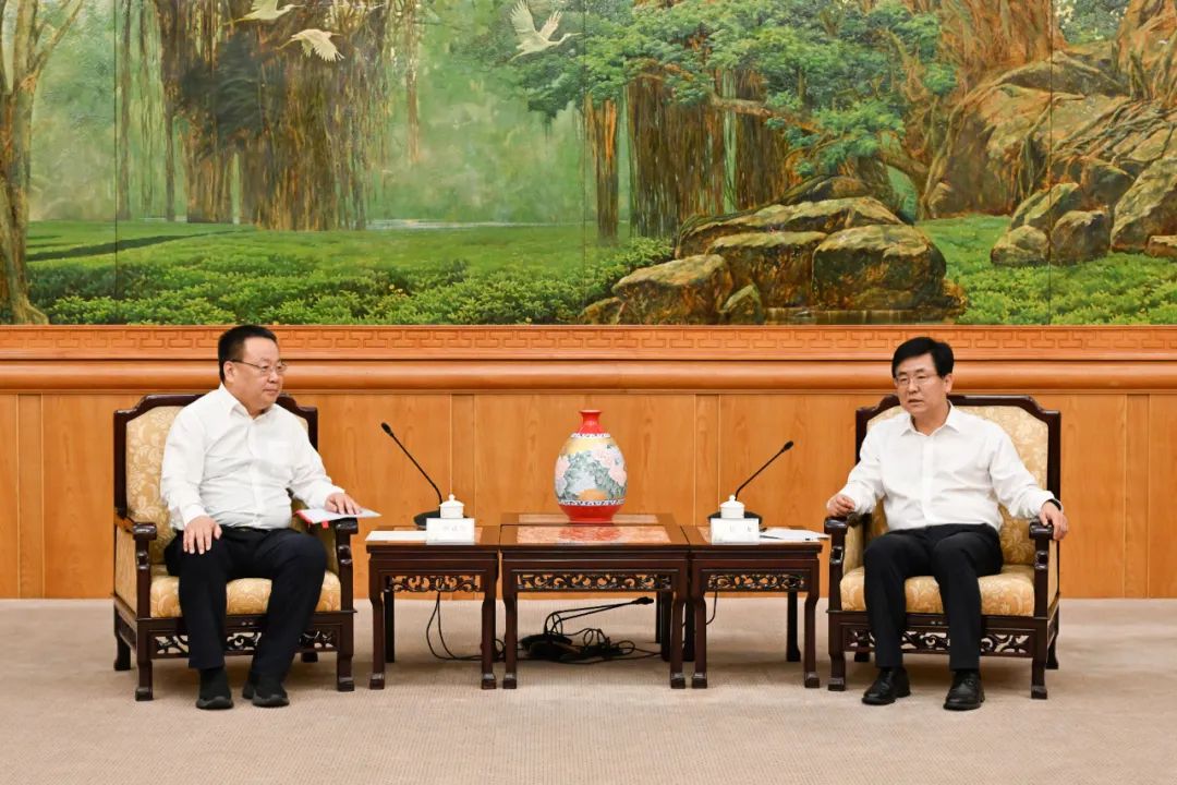 中核集團(tuán)總經(jīng)理、黨組副書記申彥鋒拜會(huì)福建省委副書記、省長趙龍