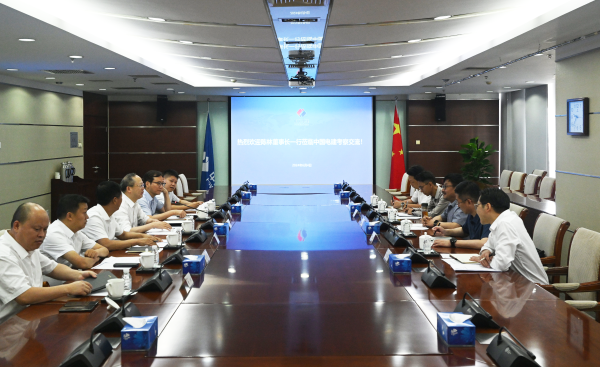 中國電建黨委常委、副總經理徐鵬程與西藏交發(fā)集團黨委書記、董事長陳林舉行會談