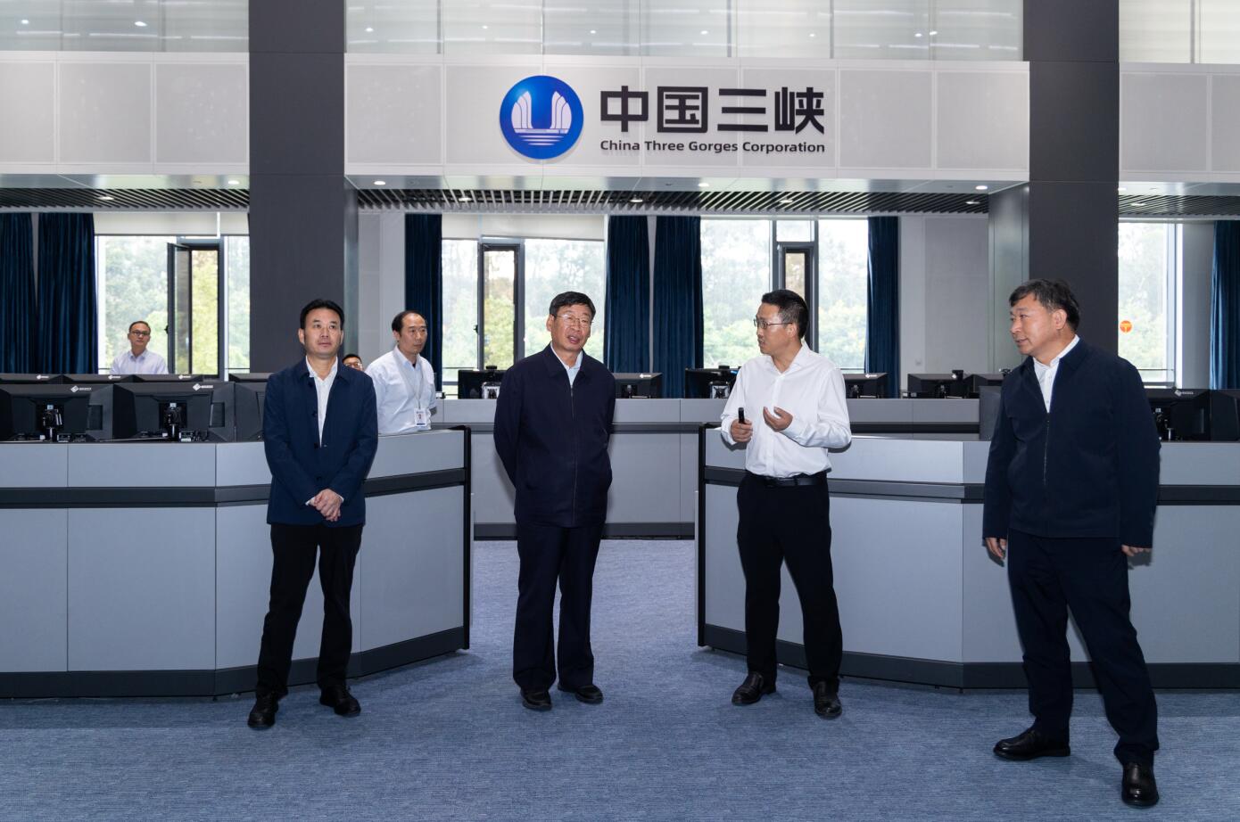 三峽集團(tuán)董事長(zhǎng)、黨組書記劉偉平調(diào)研三峽集團(tuán)云南區(qū)域工作