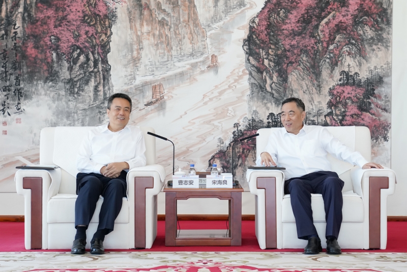 中國能建黨委書記、董事長宋海良與哈電集團(tuán)黨委書記、董事長曹志安會談