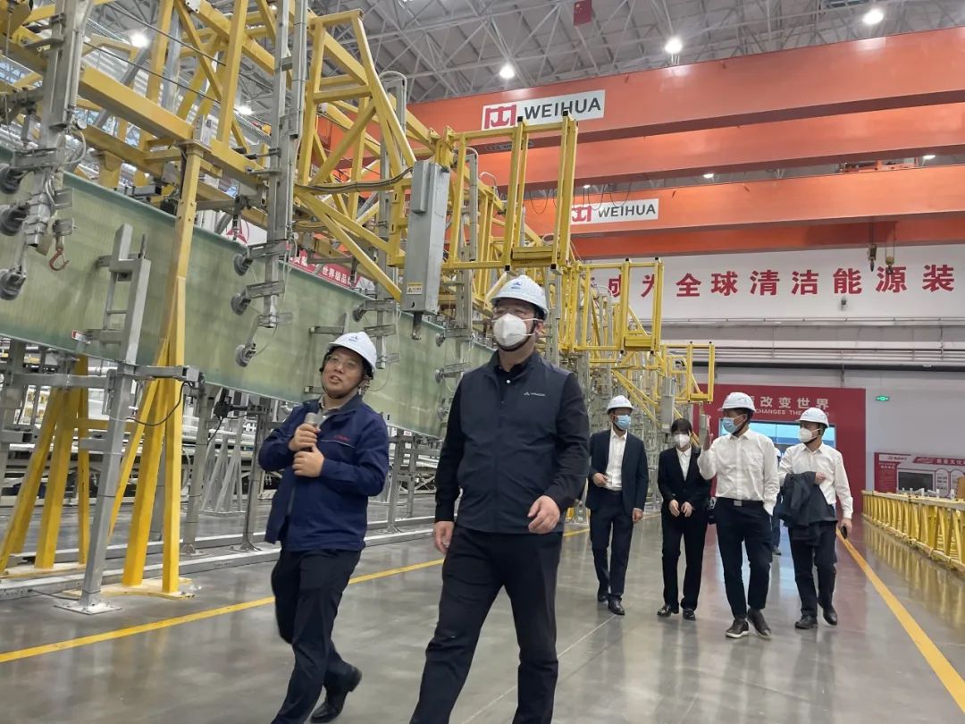 華電浙江公司黨委書記趙偉東赴中車株洲所、三一重能、湖南大學(xué)全國(guó)重點(diǎn)實(shí)驗(yàn)室開展高層交流活動(dòng)  華電浙江 2024年10月27日 18:46 浙江      10月24-26日，華電浙江公司黨委書記、執(zhí)行