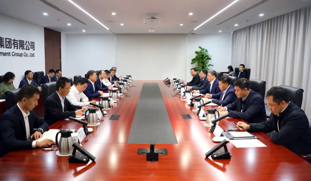 中國電氣裝備黨委書記、董事長李洪鳳會見濟南市委副書記、市長于海田