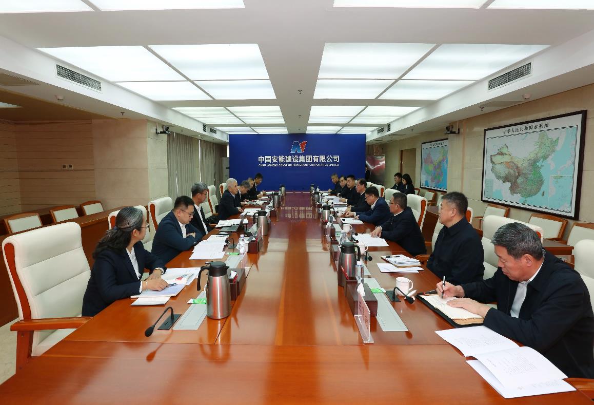 中國安能集團黨委書記、董事長陳奕輝與中國一重集團黨委書記、董事長徐鵬舉行工作會談