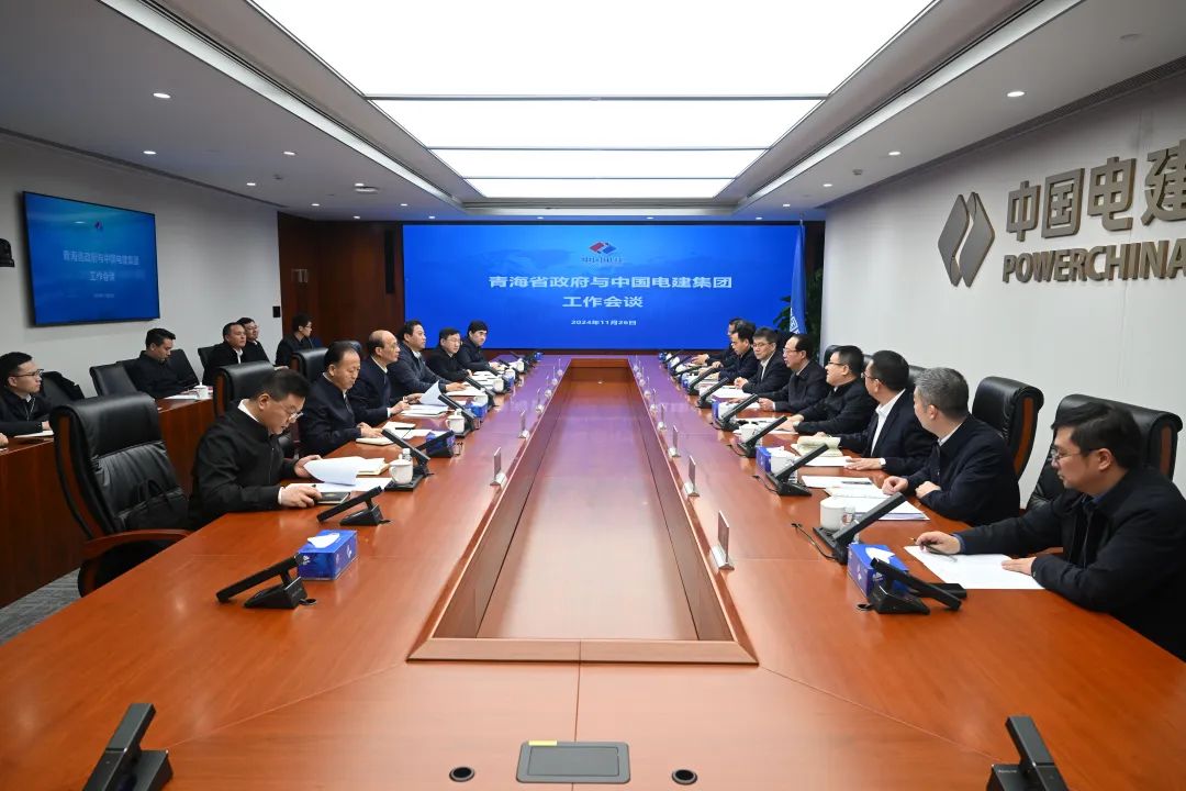 中國電建黨委書記、董事長丁焰章與青海省委副書記、省長吳曉軍會談
