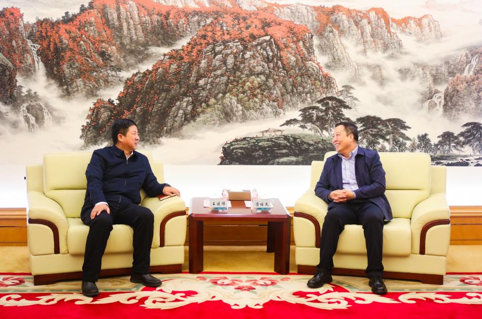 大唐甘肅公司黨委書記、董事長王建偉與甘肅電投集團黨委書記、董事長蒲培文會談