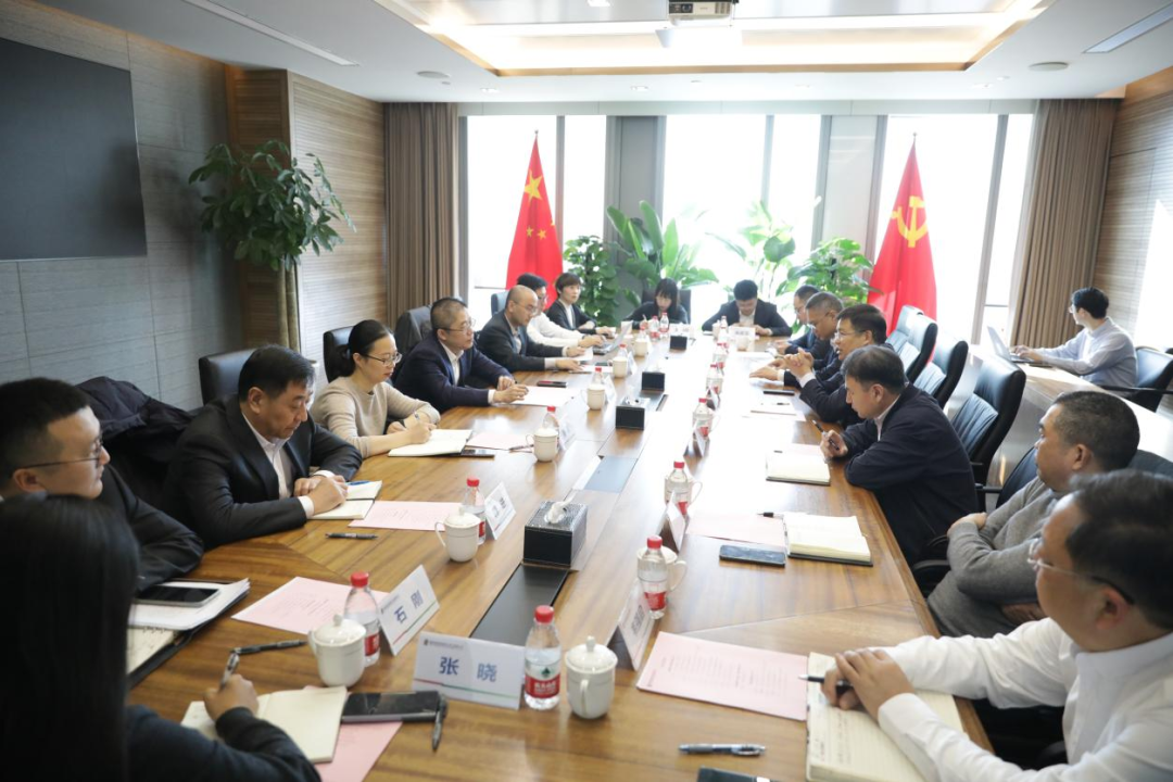 國家電投浙江公司總經(jīng)理、黨委副書記黃保軍會見浙商銀行總行黨委委員、副行長景峰