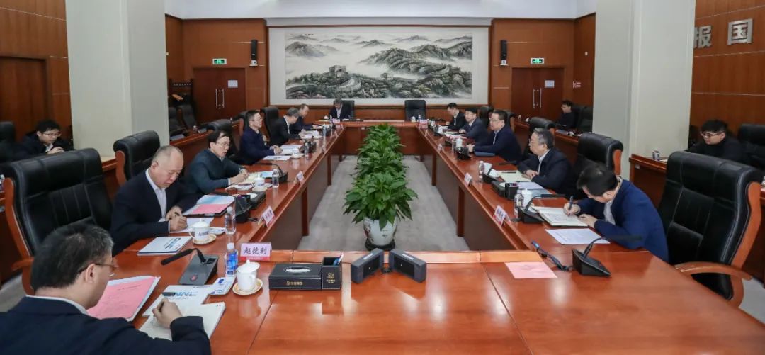 中核集團會見中國一重董事、總經理、黨委副書記呂智強一行