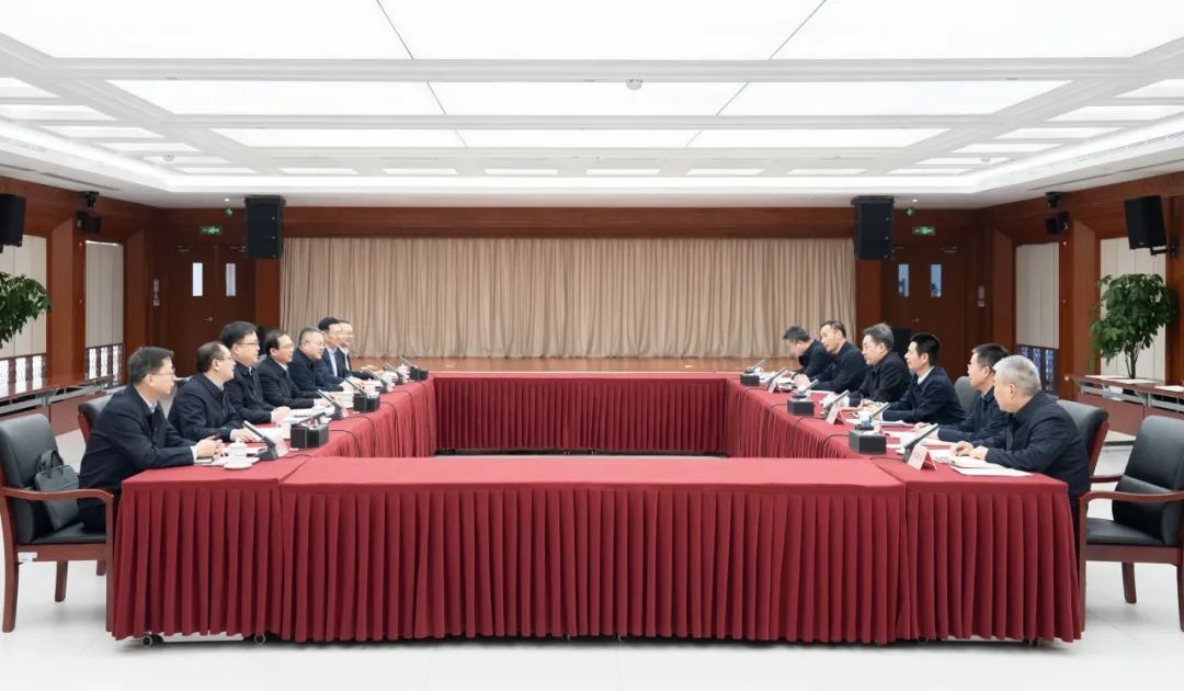 華電集團(tuán)江毅、葉向東拜會(huì)國(guó)家能源局黨組書記、局長(zhǎng)王宏志